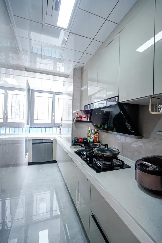 192平米現(xiàn)代復(fù)式，感受寫意生活舒適與自在